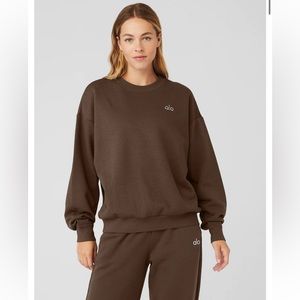 Accolade crew neck pullover in espresso